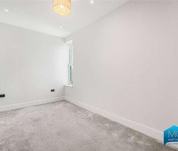 Rowantree Road, Enfield, EN2 - Photo 5