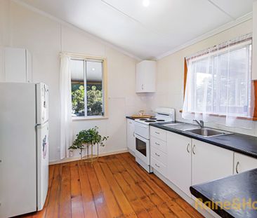 Queenslander Charm in a Prime Pomona Position - Photo 1