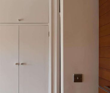 Riverside Court, SW8, London - Photo 4