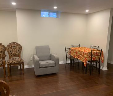 For Lease - 964 Ferndale Crescent Unit# Basement, Newmarket, Ontario - Photo 4