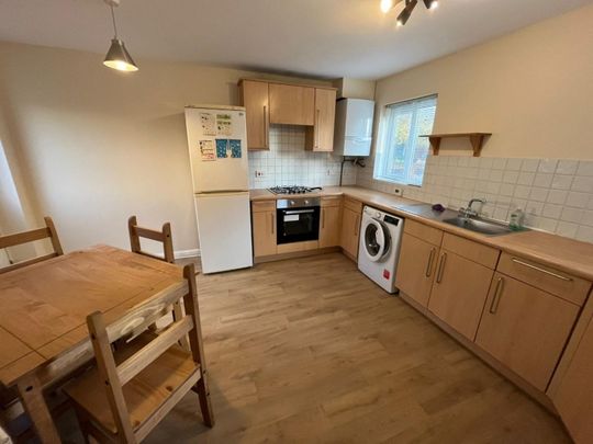 3 bedroom House To Let - Photo 1