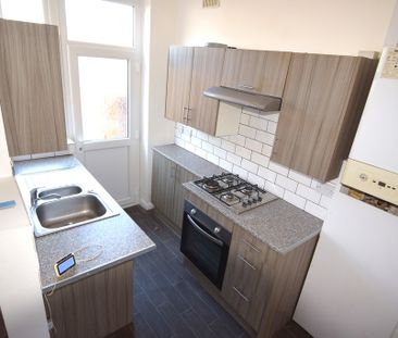 To Let 3 Bed Semi-Detached House - Photo 6
