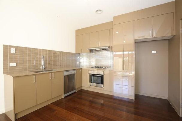 Stunning Unit in Unbeatable Location! - Photo 1