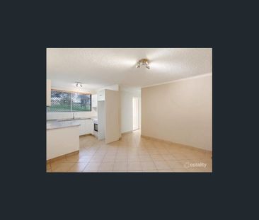 Two Bedroom Unit For Rent in Cambelltown !! - Photo 2