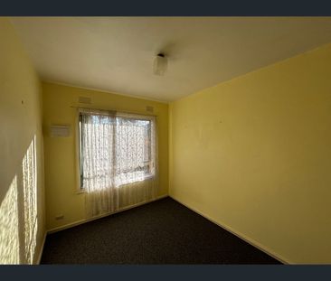13/28 Eumeralla Road, Caulfield South, Vic 3162 - Photo 3