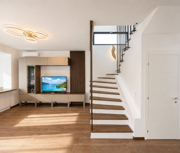 Casa 5 camere, 4 dormitoare, 3 bai, NOU, Terasa Rooftop, Școală Americ - Photo 1