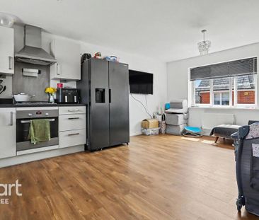 2 bedroom coach house to rent - Photo 4