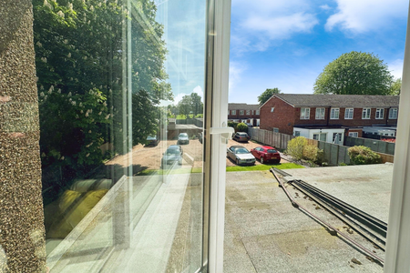 Camborne Road, SUTTON - Photo 5