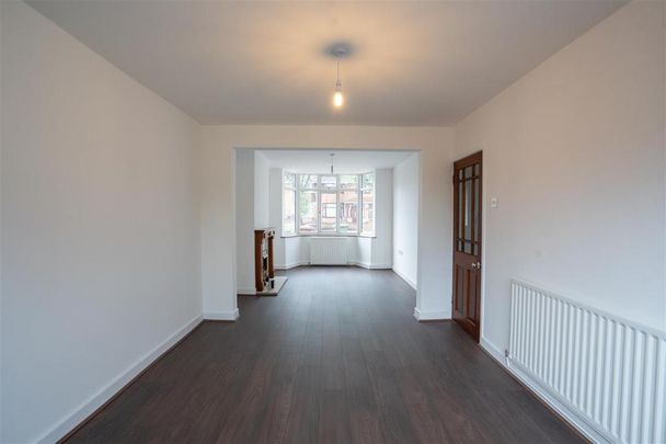 4 bedroom semi-detached house to rent - Photo 1