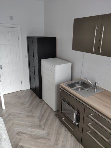 Studio Flat, Maygrove Road, NW6 - Photo 2