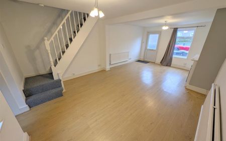 Newfield Street, - Photo 2