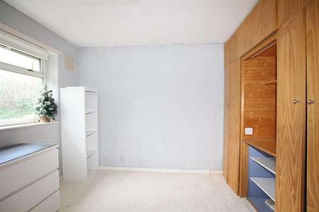 Kingsdale Crescent, Bradford, BD2 - Photo 5