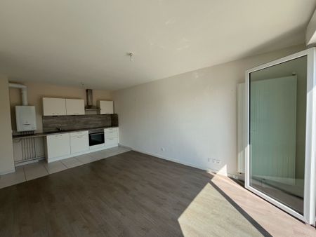 Appartement t3 - a proximite de la gare - Photo 3