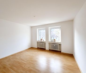 ATTRAKTIVE 3,5 ZIMMERWOHNUNG IN GUTER LAGE ZU MIETEN! - Photo 4