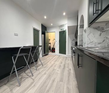Weston Road, Guildford, Surrey, GU2 8AU - Photo 3