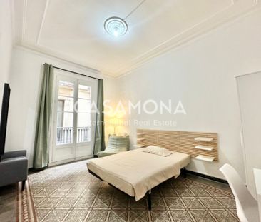 Bright Double Room in Fully Female Co-Living Apartment in Gothic Qu... - Photo 3