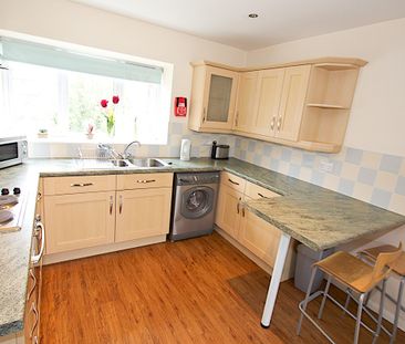 42 Barnsdale Close - Photo 4