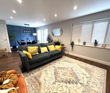 Bateson Drive, Watford, Leavesden - Photo 1