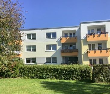 Teilsanierte und familienfreundliche 3 Zimmer-Wohnung mit Balkon im Erdgeschoss - Photo 5