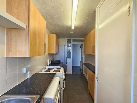 Orchard Lane, Southampton - Photo 3