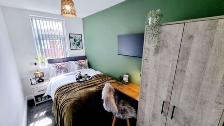 Luxury Private Rooms Room 2 - Photo 5