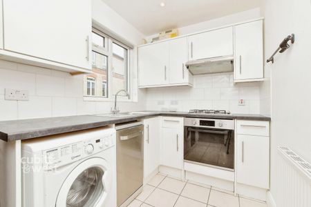 2 bedroom maisonette to rent - Photo 3