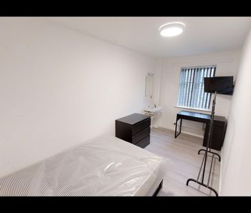 Room in a Shared House, Bristol City Centre, BS1 - Photo 4