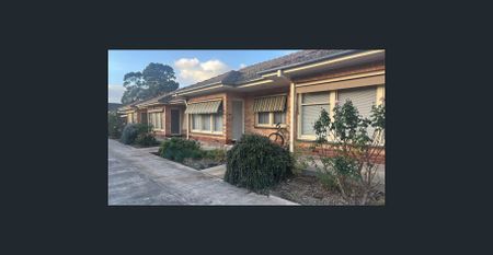 Easy-Care Living in the Heart of Kingswood - Photo 4