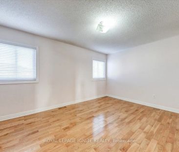 Property For Lease | N9258798 - Photo 5