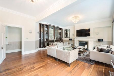 4 bedroom flat to rent - Photo 2