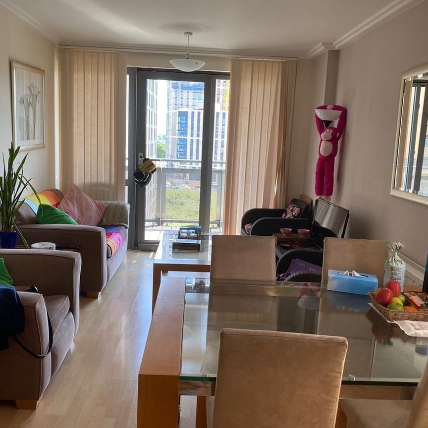 2 Bed Flat, Poulton Court, W3 - Photo 1