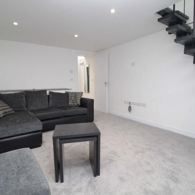 2 bedroom terraced house to rent - Photo 1