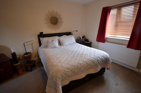 4 bedroom detached house to rent - Photo 5