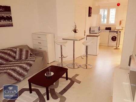 Location Appartement 1 pièce 28m² CANNES 06400 - Photo 2