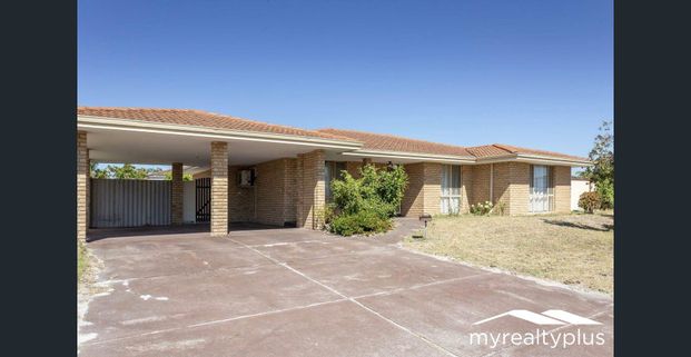 Spacious 3-Bedroom Home with Multiple Living Areas - Photo 1