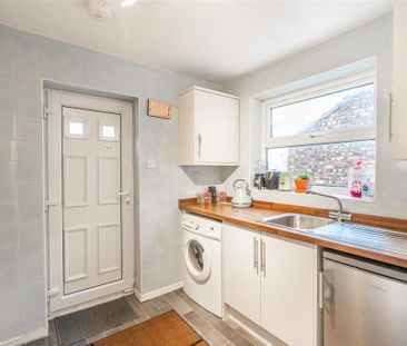 4 bedroom maisonette to rent - Photo 6