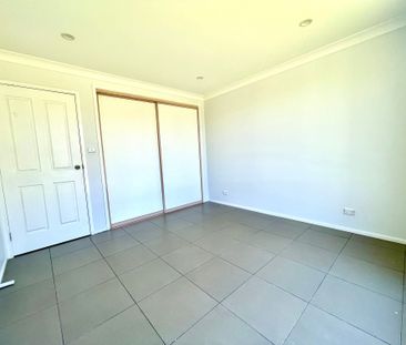 3 Bedroom Family Home in Green Valley - Photo 3