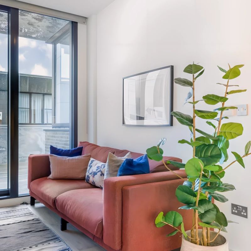 1 Bedroom Apartment - Photo 1