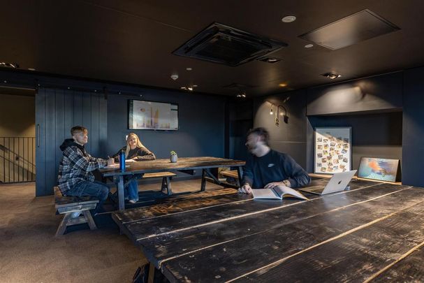 Studio to rent - Photo 1