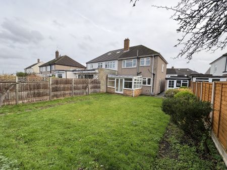 Melvyn Close, Waltham Cross, Goffs Oak - Photo 5