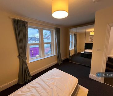 4 bedroom terraced house to rent - Photo 2