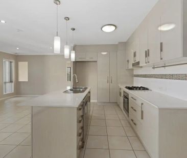 “Spacious Family Home in Heathwood” - Photo 6