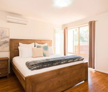 Unfurnished sensational beachside family home! - Photo 2