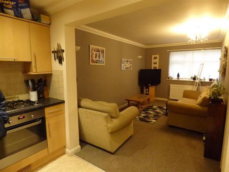 2 bedroom apartment to rent - Photo 5