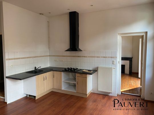 À LOUER – Beau T2 lumineux avec balcon – - Photo 1