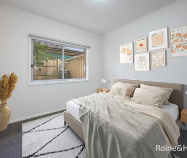 Perfectly positioned close to town - Photo 2