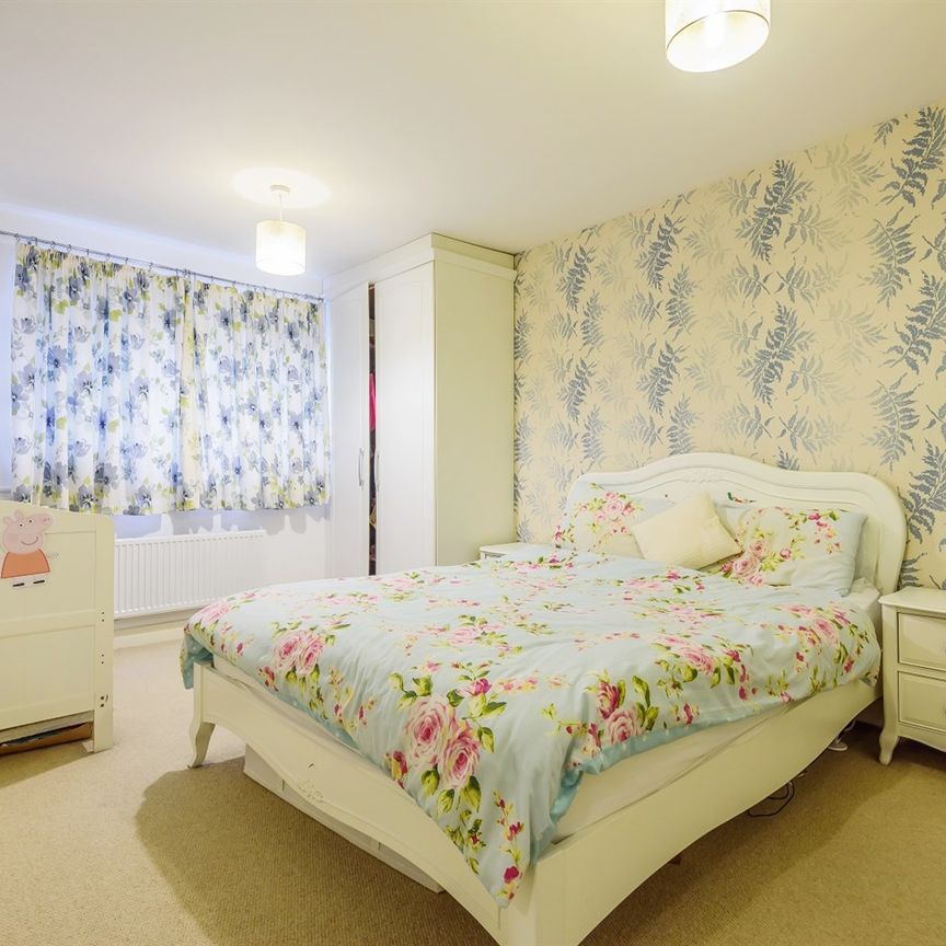 Whitley Rise, Reading, RG2 0NS - Photo 1