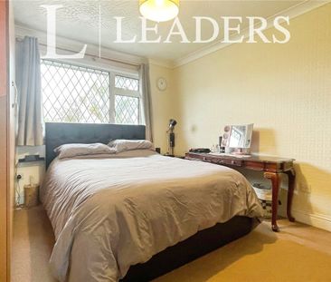 3 bedroom house to rent Beadel Close, Witham, Essex, CM8 - Photo 2