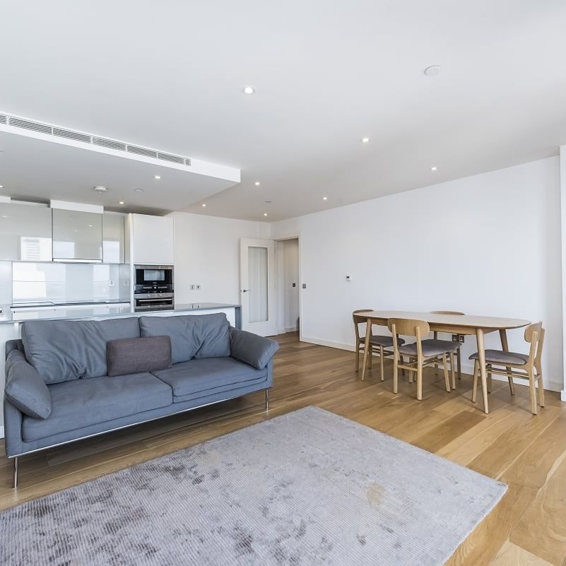 3 bedroom flat to rent - Photo 1