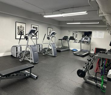 1212 avenue des Pins Ouest, Montréal, QC - Photo 2